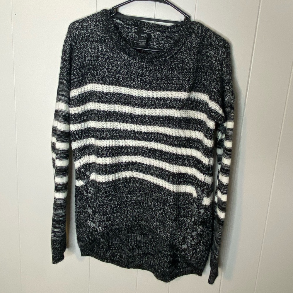 Rude 21 sweater size XS